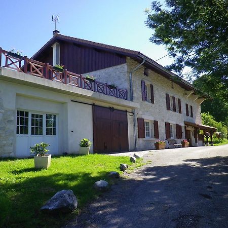 Chambre D'Hotes La Haie Fleurie Chevillard Exterior foto